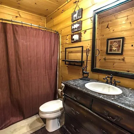 Private Creekside Cabin+Hot Tub,Pool Table, & Pets Ellijay Exterior photo