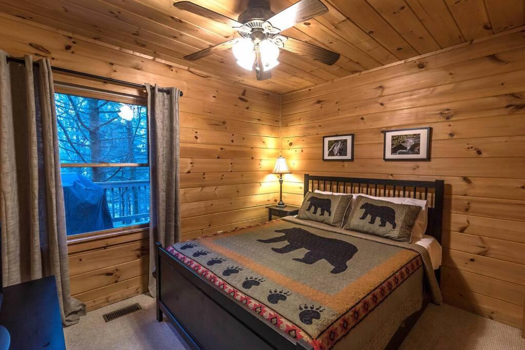 Private Creekside Cabin+hot Tub,pool Table, & Pets * Ellijay