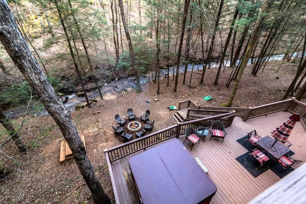 Private Creekside Cabin+hot Tub,pool Table, & Pets